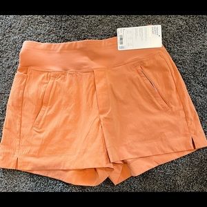 BRAND NEW a Athleta Trekkie Shorts.